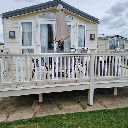 6 Berth Deluxe Ml7 On The Golden Palm Hotel Chapel Saint Leonards Buitenkant foto
