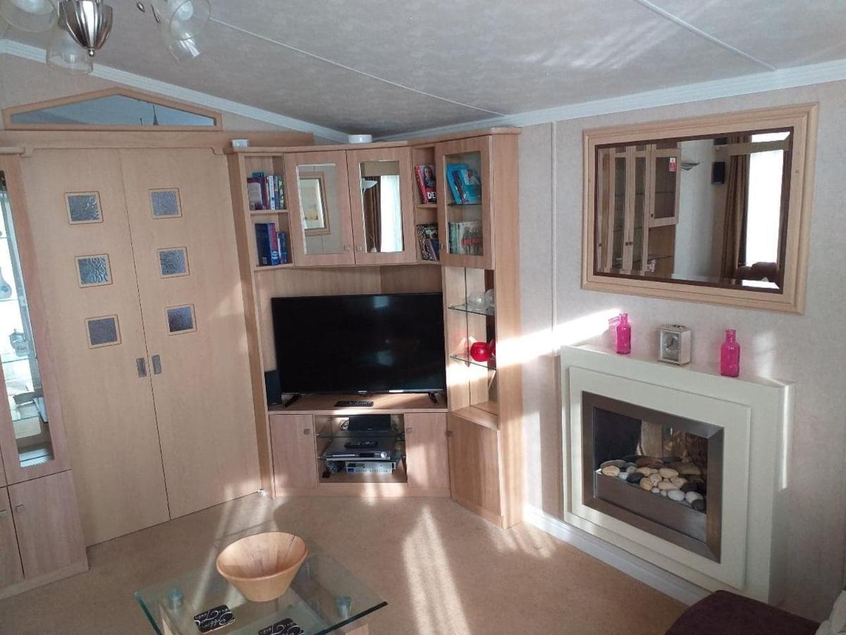 6 Berth Deluxe Ml7 On The Golden Palm Hotel Chapel Saint Leonards Buitenkant foto